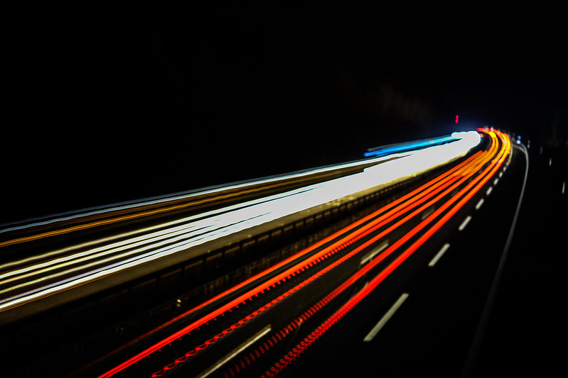 Tracer lumineux de feux de voiture